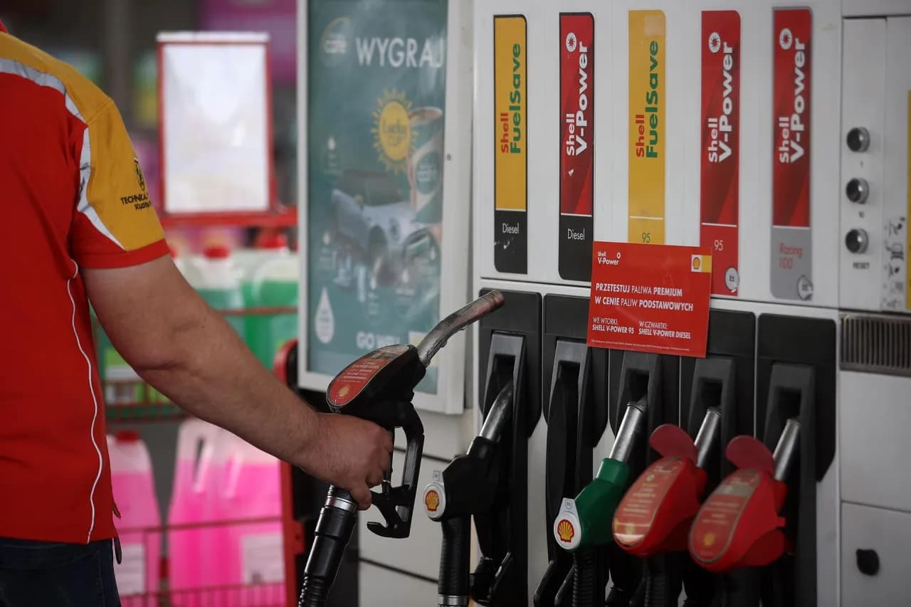 Ile faktycznie zarabia właściciel stacji paliw: koszty, zyski i realia