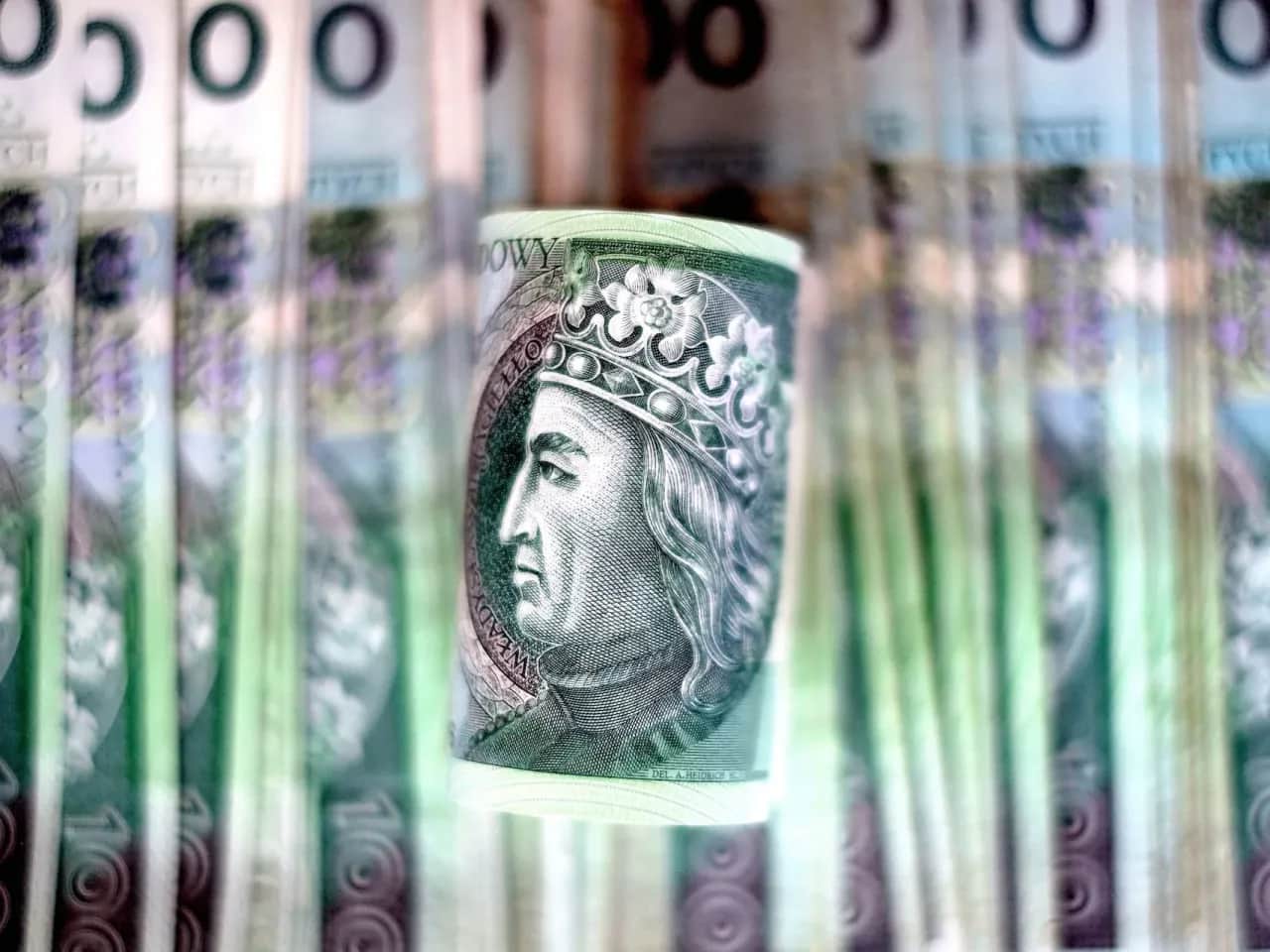 Zwrot podatku przy najniższej krajowej: nawet 4500 zł dla małżeństw