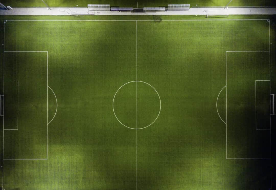 Nowa Liga Mistrzów bez grup jak działa model szwajcarski dla zwykłego kibica